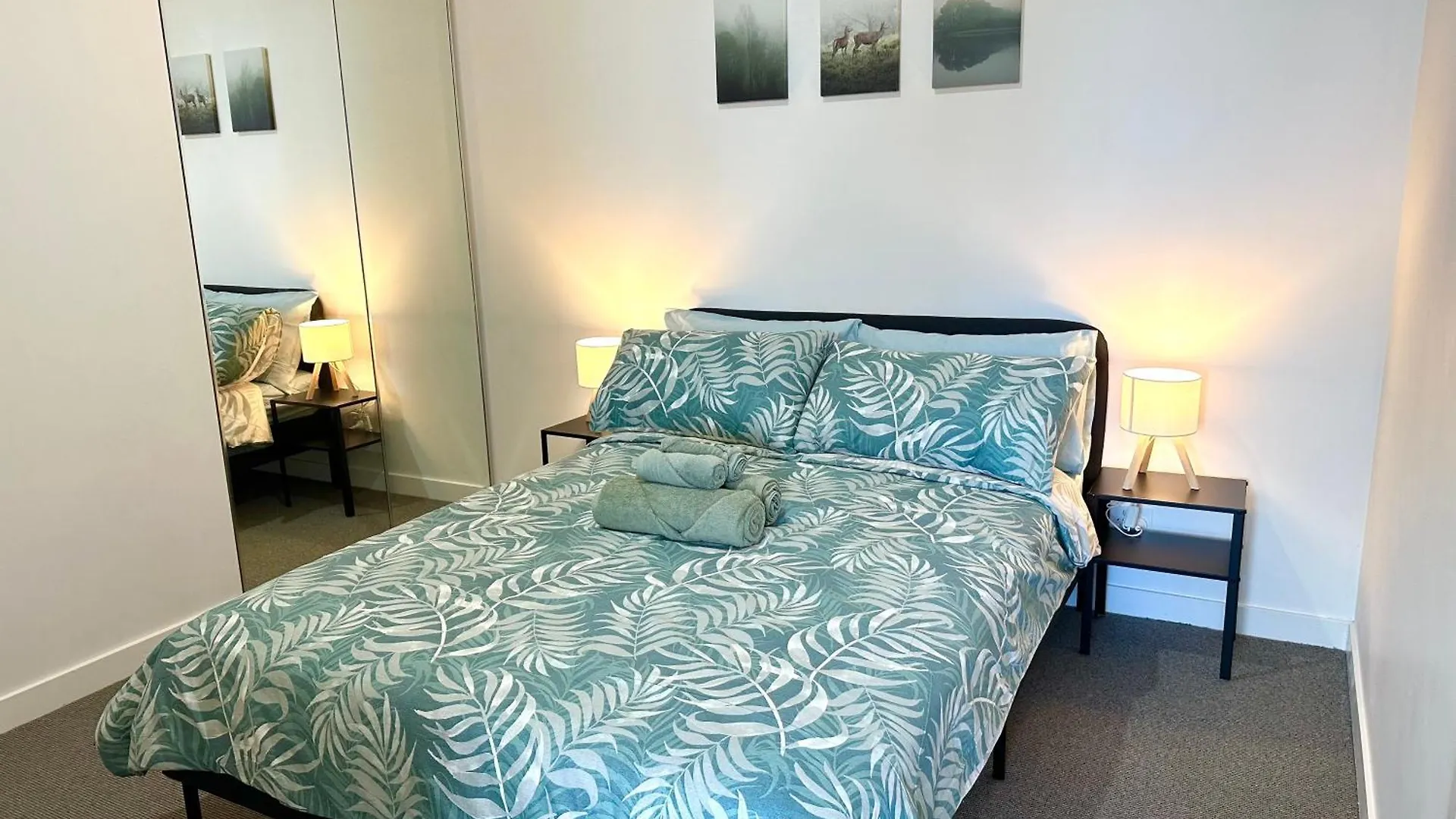 Modern Quiet Two Bedroom Apt In Canberra City